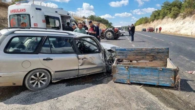K&uuml;tahya&rsquo;da trafik kazası: 2 yaralı
