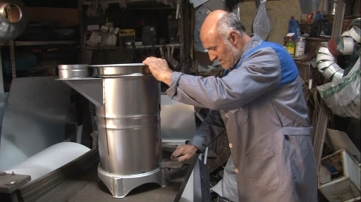 K&uuml;tahya&rsquo;da &uuml;retilen el yapımı sobalar ilgi g&ouml;r&uuml;yor
