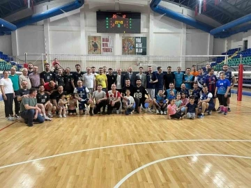 K&uuml;tahya&rsquo;da voleybol turnuvası
