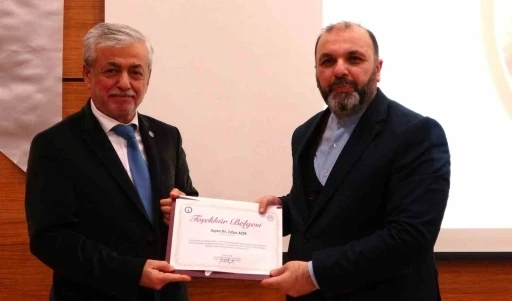 K&uuml;tahya İl M&uuml;ft&uuml;s&uuml; A&ccedil;ık&rsquo;tan DP&Uuml; İlahiyat Fak&uuml;ltesi&rsquo;nde konferans
