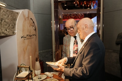 K&uuml;tahya Porselen&rsquo;den &ldquo;Birlikte G&uuml;&ccedil;lenme&rdquo; Mesajı