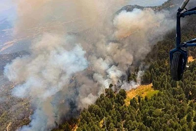Kuyucak&rsquo;ta alevlerle m&uuml;cadele s&uuml;rerken, Meteoroloji uyardı!