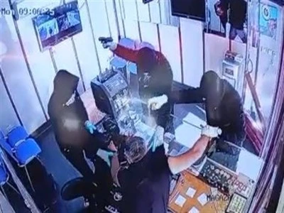 Kuyumcu d&uuml;kkanından 5,6 milyon TL'lik soygun 