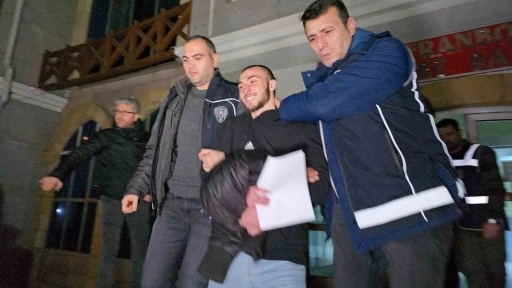 Kuyumcu soygununu ger&ccedil;ekleştiren 4 kişi tutuklandı
