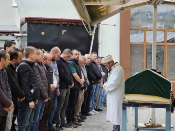 Bursa'da kuzeni tarafından yanlışlıkla vurulan 9 yaşındaki Mira&ccedil; son yolculuğuna uğurlandı