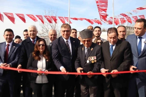 Kuzey Kıbrıs T&uuml;rk Cumhuriyeti Parkı İzmir&rsquo;de t&ouml;renle a&ccedil;ıldı
