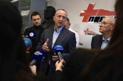 Kuzey Makedonya Sağlık Bakanı Taravari istifa etti
