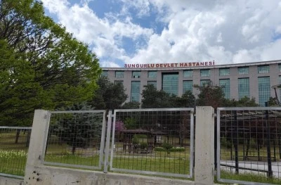 KYK yurdunda kalan 55 &ouml;ğrenci zehirlenme ş&uuml;phesiyle hastaneye başvurdu
