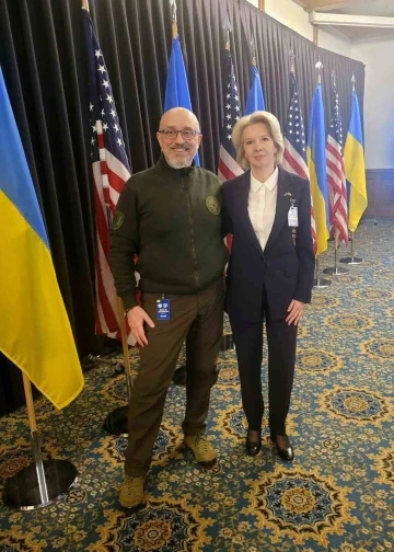 Letonya t&uuml;m Stinger f&uuml;zelerini Ukrayna&rsquo;ya verecek
