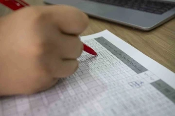 LGS kurs merkezinde eğitim alan 2 bin 920 &ouml;ğrenciden 101&rsquo;i y&uuml;zde 5&rsquo;lik dilime girdi
