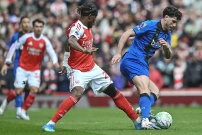 Lider Arsenal'a evinde Bournemouth &ccedil;elmesi