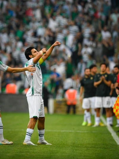Lider Bursaspor 3 puanı kaptı !