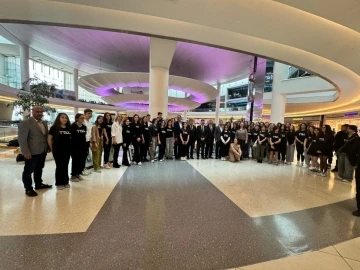 Lise &ouml;ğrencilerinin sergisi sanatseverlerin beğenisine sunuldu