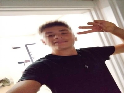 Liselerde akran zorbalığı devam ediyor: Arkadaşını d&ouml;verek hastanelik etti