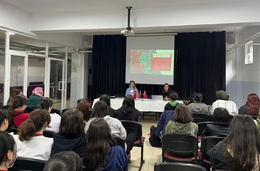 Liseliler temiz ve yeşil bir d&uuml;nya i&ccedil;in hazırlanıyor
