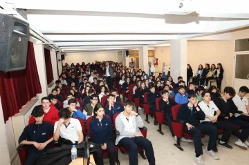 Liseliler, &lsquo;Yaşayan ge&ccedil;mişi ile&rsquo; Bursa&rsquo;yı tanıyor