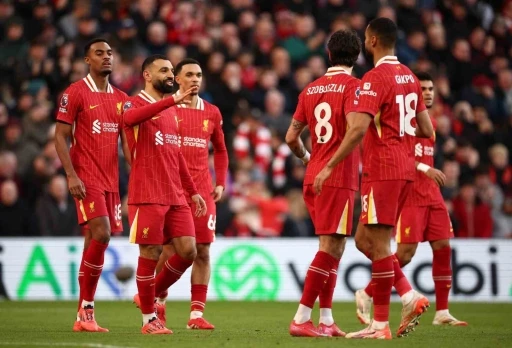 Liverpool hata yapmadı, yenilmezlik serisini s&uuml;rd&uuml;rd&uuml;
