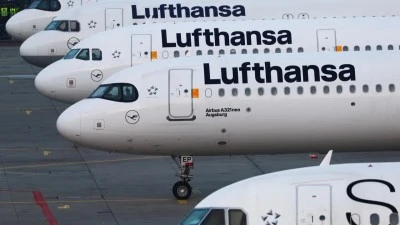 Lufthansa, &uuml;cretsiz el bagajı uygulamasını kaldırıyor