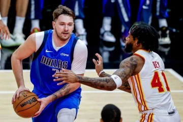 Luka Doncic 73 sayı ile tarihe ge&ccedil;ti
