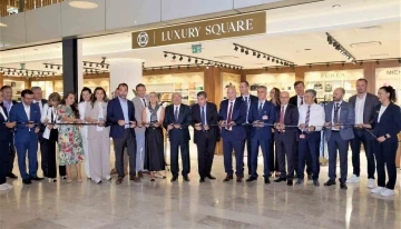 Luxury Square ve Old Bazaar mağazası Dalaman Havalimanı&rsquo;nda a&ccedil;ıldı
