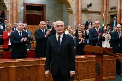  Macaristan&rsquo;da eski Y&uuml;ksek Mahkeme Başkanı Baka, cumhurbaşkanı se&ccedil;ildi