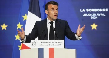 Macron erken se&ccedil;im i&ccedil;in Meclis'i fesh etti!