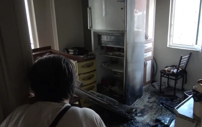 Madde bağımlısı gen&ccedil; evi yaktı, anne ile baba yaşananlara isyan etti