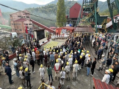 Maden faciasında hayatını kaybeden 43 iş&ccedil;i anıldı