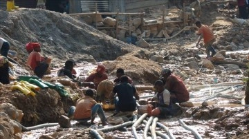 Madencilikte "S&uuml;per B&ouml;lgeler"in oluşturulması i&ccedil;in 400 milyar dolar gerekiyor