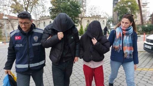 Mağazadan giyim eşyası &ccedil;aldılar
