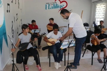 Mahalle sakinlerinden Canpolat&rsquo;a teşekk&uuml;r
