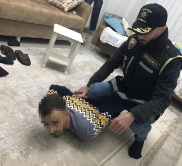 &ldquo;Mahzen-2&rdquo; operasyonu ile &ldquo;&Ccedil;irkinler&rdquo; organize su&ccedil; &ouml;rg&uuml;t&uuml; &ccedil;&ouml;kertildi
