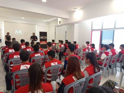 Malatya B&uuml;y&uuml;kşehir Belediyesi&rsquo;nden gen&ccedil; g&ouml;n&uuml;ll&uuml;lere afet ve yangın eğitimi
