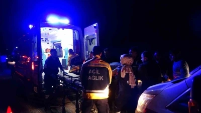 Malatya&rsquo;da 2 otomobil &ccedil;arpıştı: 4 yaralı
