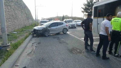 Malatya&rsquo;da 5 ara&ccedil;lı zincirleme kaza: 6 yaralı
