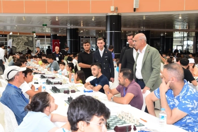 Malatya'da 8. Uluslararası Altın Kayısı Satran&ccedil; Turnuvası Başladı