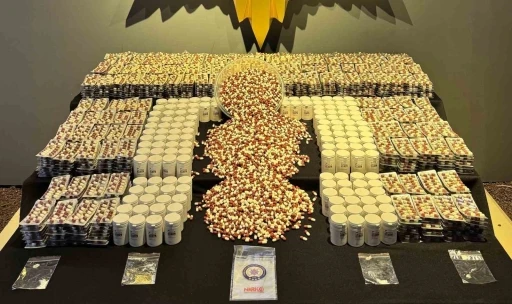 Malatya&rsquo;da narkotik operasyonunda 10 ş&uuml;pheli tutuklandı
