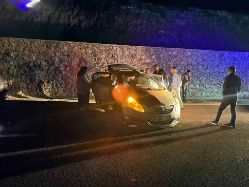 Malatya&rsquo;da otomobil takla attı: 2 yaralı