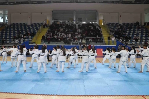 Malatya&rsquo;da siyah kuşak heyecanı
