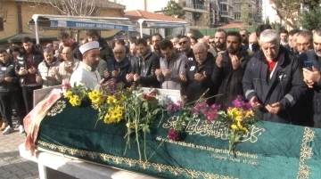 Malta&rsquo;da canice &ouml;ld&uuml;r&uuml;len Pelin Kaya son yolculuğuna uğurlandı
