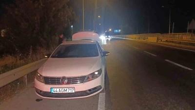 Manavgat&rsquo;ta otomobiller &ccedil;arpıştı: 1 yaralı
