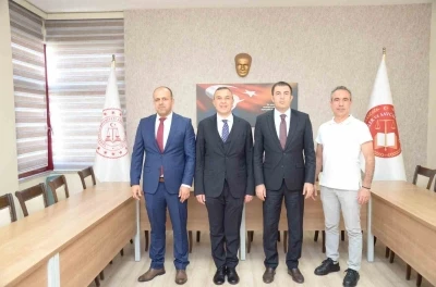 Manavgat&rsquo;ta y&uuml;k&uuml;ml&uuml; ve eski h&uuml;k&uuml;ml&uuml;lere turizm sekt&ouml;r&uuml;nde istihdam imkanı
