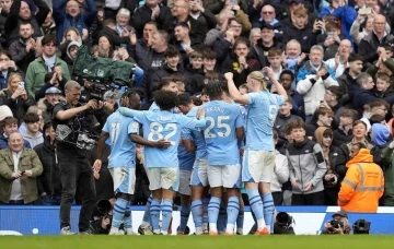 Manchester City evinde Luton Town&rsquo;u 5 golle ge&ccedil;ti
