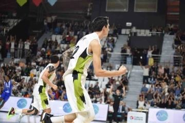 Manisa BBSK Avrupa&rsquo;da liderlik i&ccedil;in parkeye &ccedil;ıkıyor
