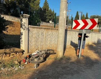 Manisa&rsquo;da aydınlatma direğine &ccedil;arpan motosikletin s&uuml;r&uuml;c&uuml;s&uuml; &ouml;ld&uuml;
