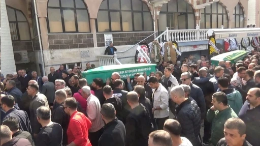 Manisa&rsquo;da baba-oğula acı veda
