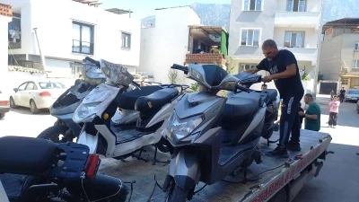 Manisa&rsquo;da &ccedil;alınan 6 motosiklet 90 g&uuml;venlik kamerası incelenerek bulundu: 3 g&ouml;zaltı