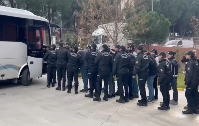 Manisa&rsquo;da dolandırıcılık ve kara para aklama operasyonu: 15 g&ouml;zaltı