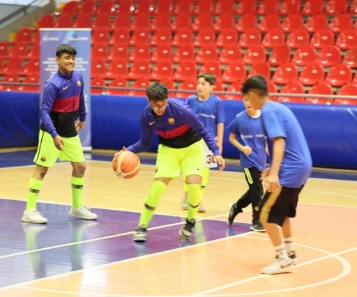 Manisa&rsquo;da spor yoluyla kardeşliği pekiştirdiler
