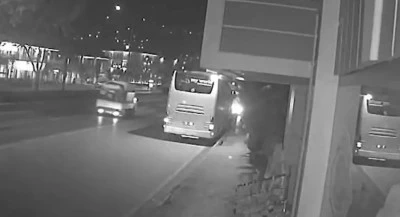 Manisa&rsquo;daki 11 kişinin &ouml;ld&uuml;ğ&uuml; kazada otob&uuml;s&uuml;n Bursa&rsquo;dan ayrıldığı anlar kamerada